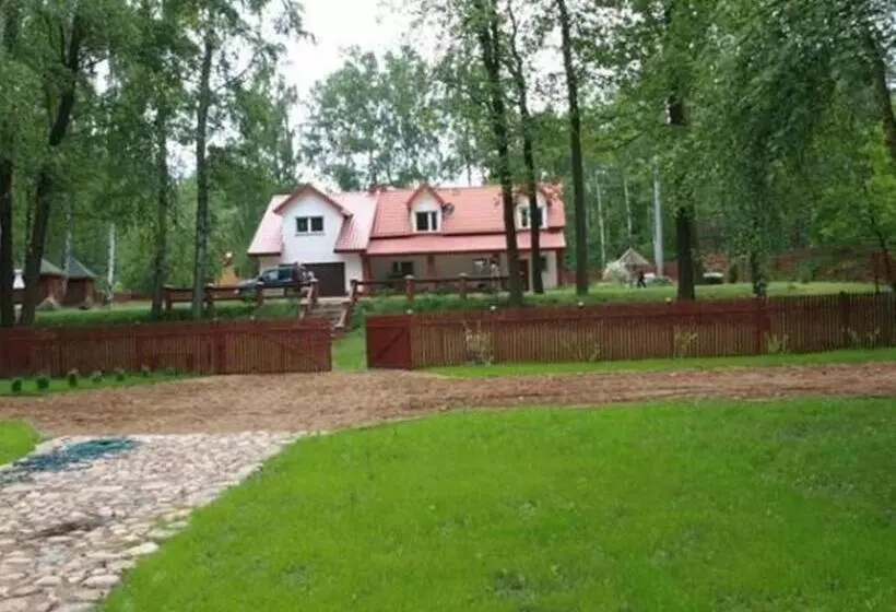 Hotelli Mazowieckie Sioło Julianówka