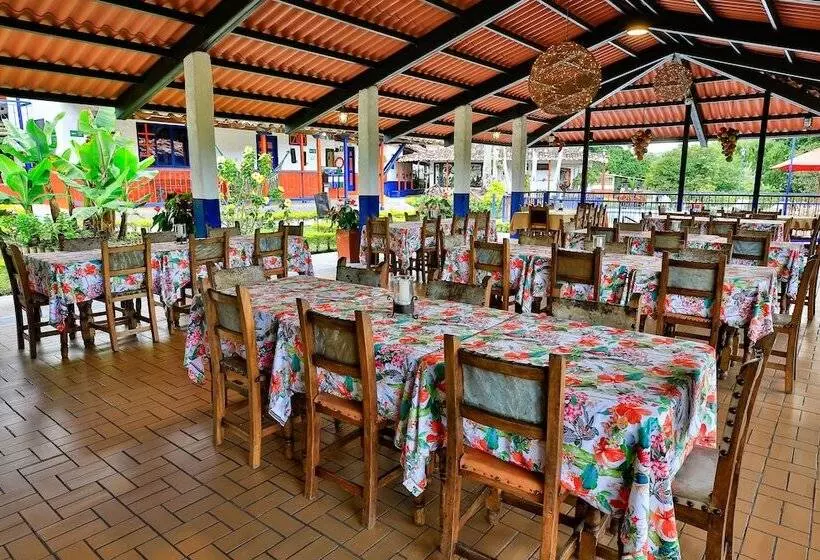 Hotelli Mi Monaco