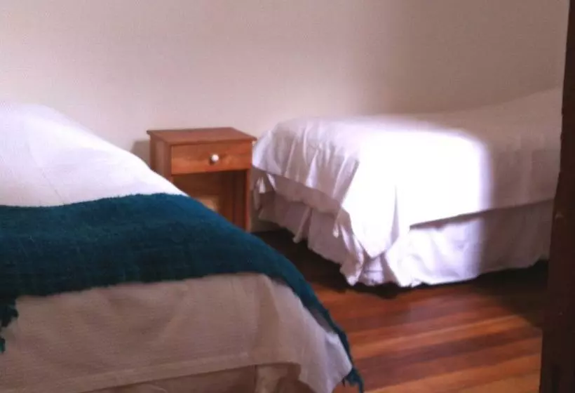 Hotelli Travesia Bed And Breakfast