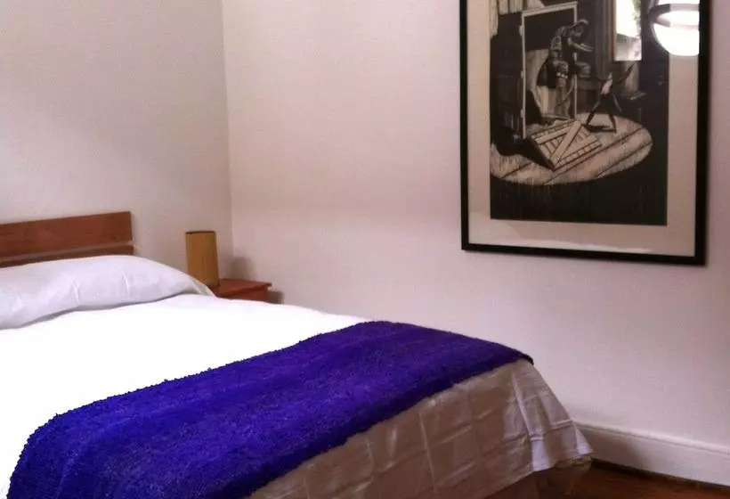 Hotelli Travesia Bed And Breakfast