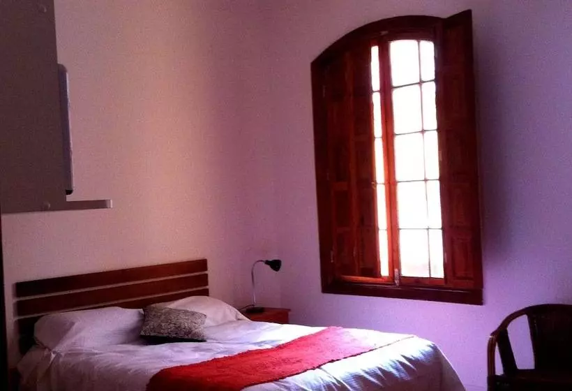 Hotelli Travesia Bed And Breakfast