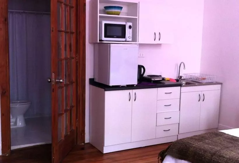 Hotelli Travesia Bed And Breakfast
