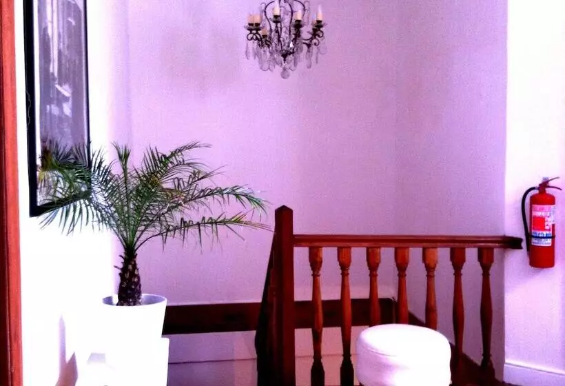 Hotelli Travesia Bed And Breakfast