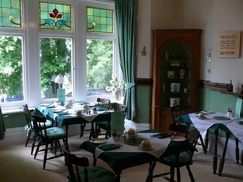 Aamiaismajoitus (B&B) Alamah Guest House