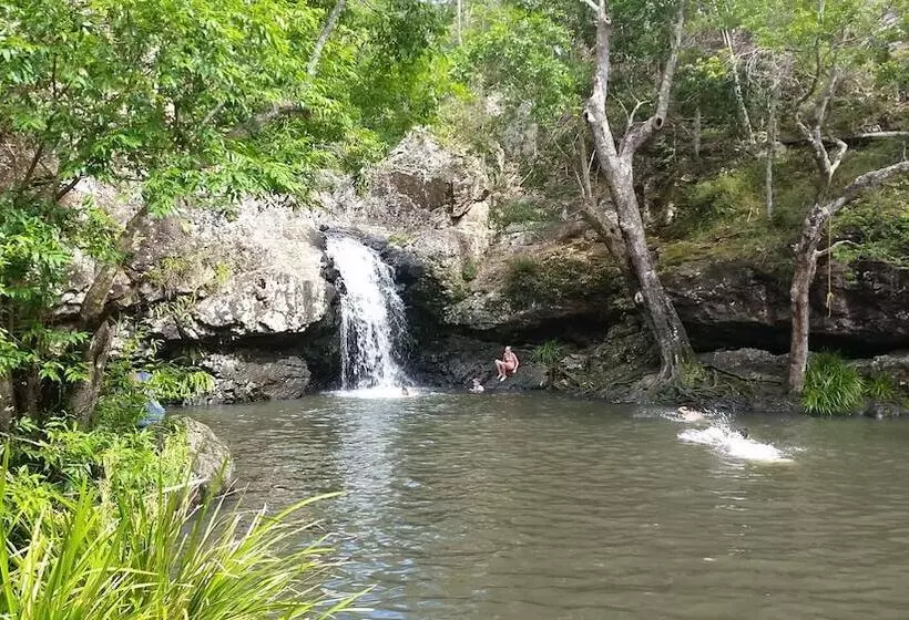 ベッドアンドブレックファースト Hunchy Hideaway