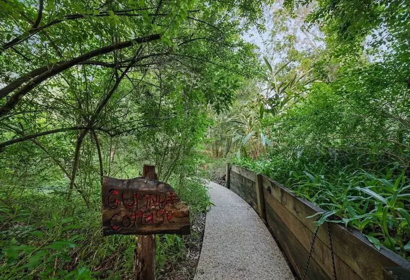 ベッドアンドブレックファースト Hunchy Hideaway