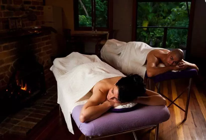 ベッドアンドブレックファースト Hunchy Hideaway