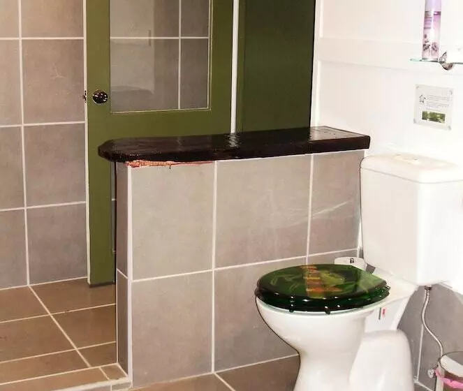 ベッドアンドブレックファースト Hunchy Hideaway