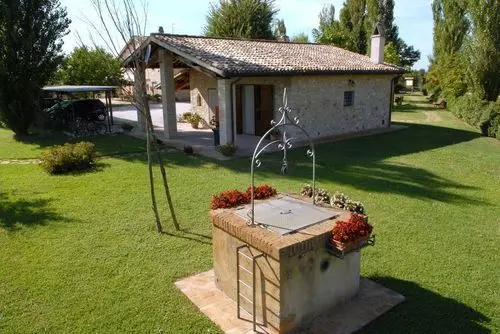 Szálloda Agriturismo Le Due Torri Ponte Pazienza