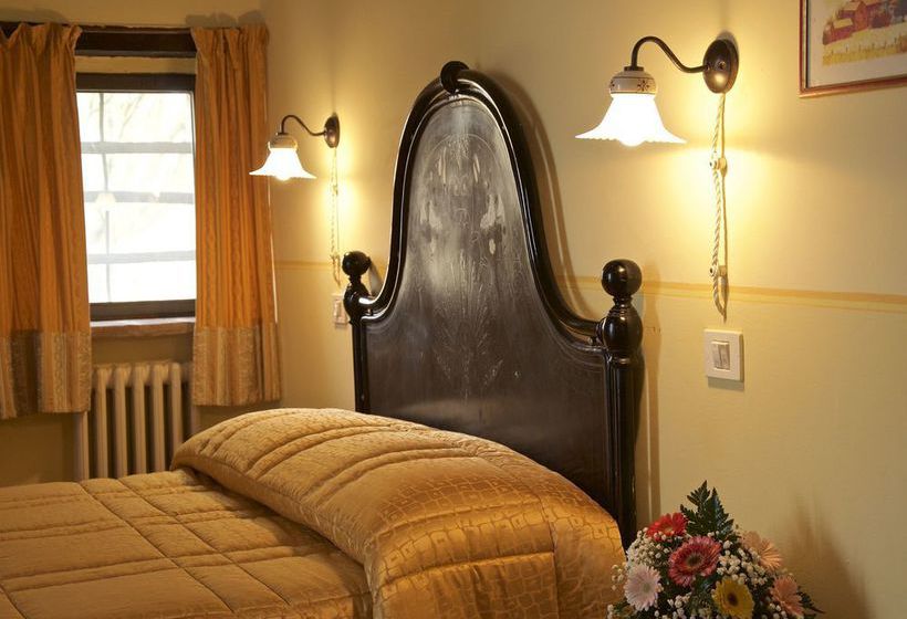 בית מלון כפרי Agriturismo Le Due Torri Ponte Pazienza