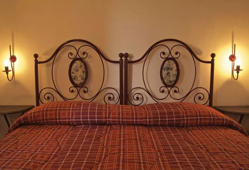 酒店 Agriturismo Le Due Torri Ponte Pazienza