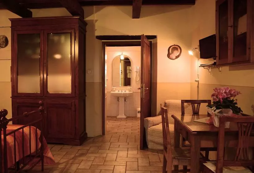 酒店 Agriturismo Le Due Torri Ponte Pazienza