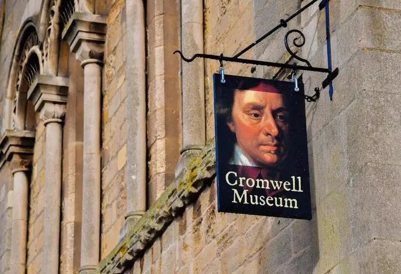 호텔 Black Bull Godmanchester