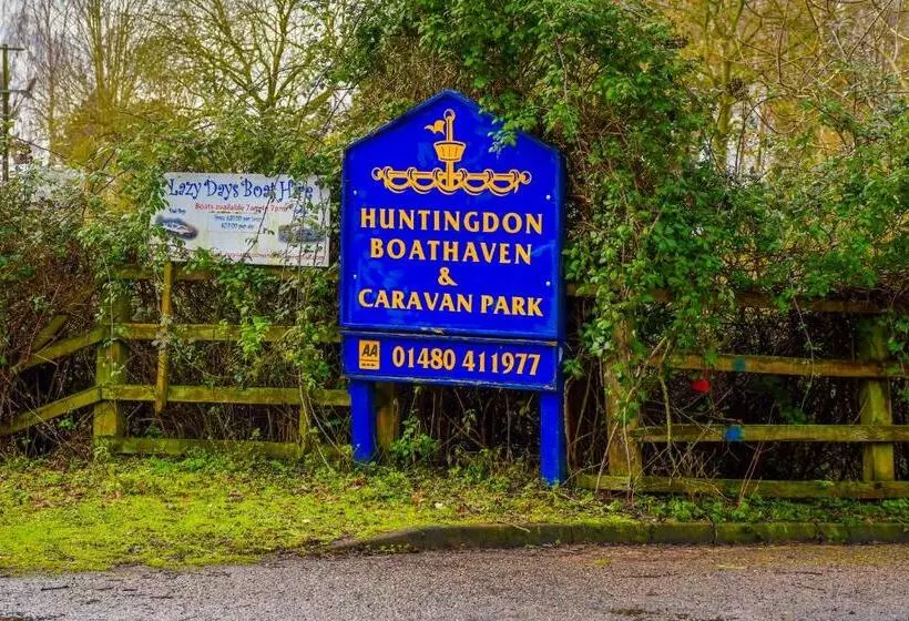 호텔 Black Bull Godmanchester