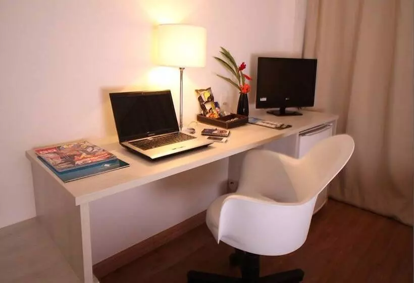 Hotel Camaçari Plaza