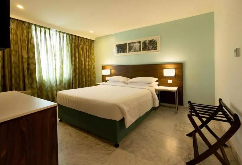 Hotel Fairfield By Marriott Pune Kharadi