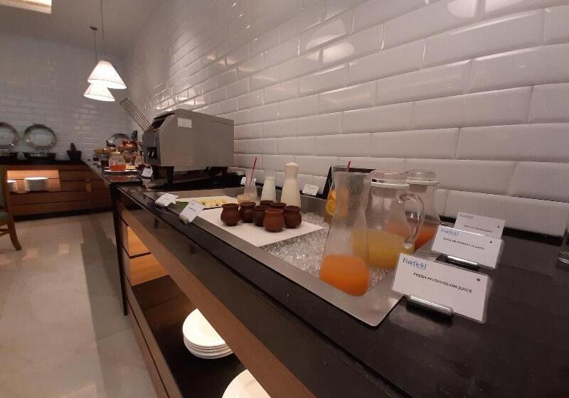 ホテル Fairfield By Marriott Pune Kharadi