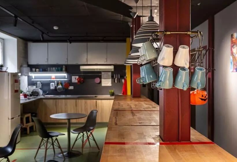 هتل Hostels Rus   Chistye Prudy