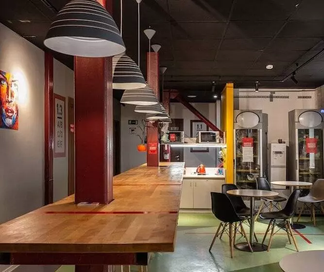 هتل Hostels Rus   Chistye Prudy