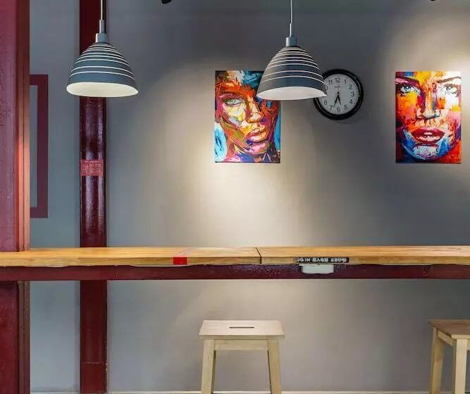 هتل Hostels Rus   Chistye Prudy