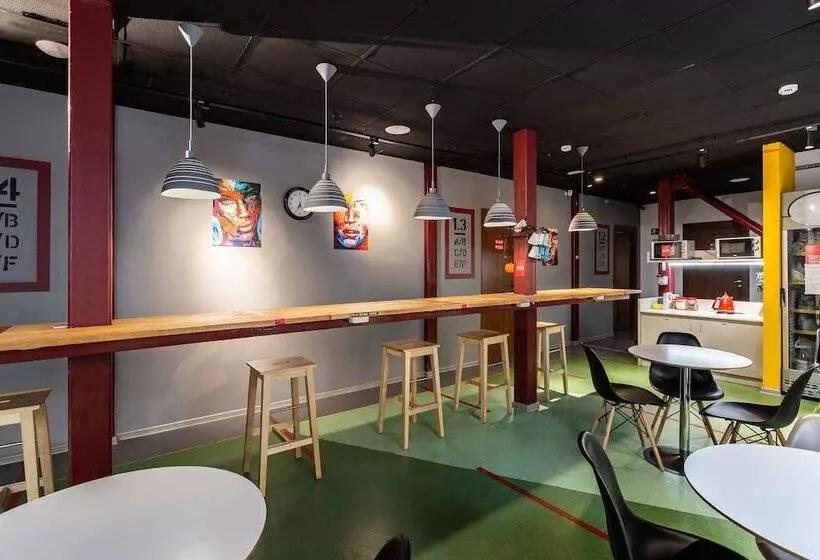 هتل Hostels Rus   Chistye Prudy