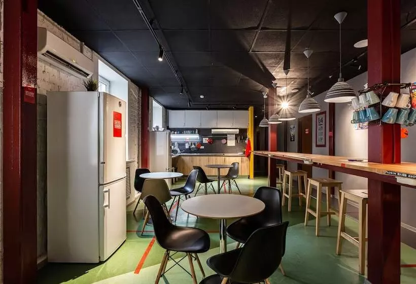 هتل Hostels Rus   Chistye Prudy