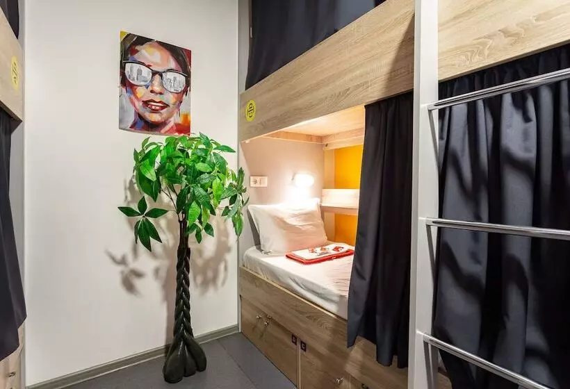 هتل Hostels Rus   Chistye Prudy