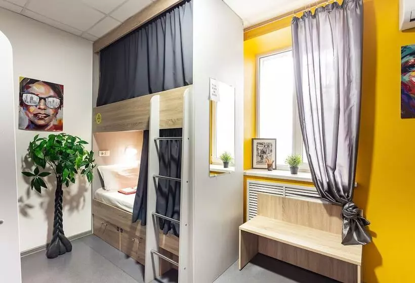 هتل Hostels Rus   Chistye Prudy