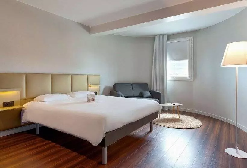 هتل Ibis Budget La Roche Sur Yon Vendespace