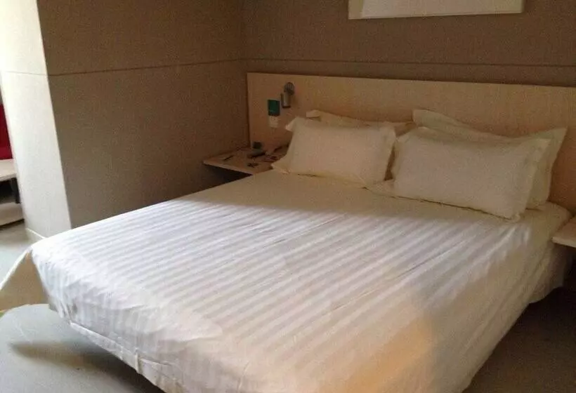 ホテル Jinjiang Inn Sanya Goldment Jiefang Road