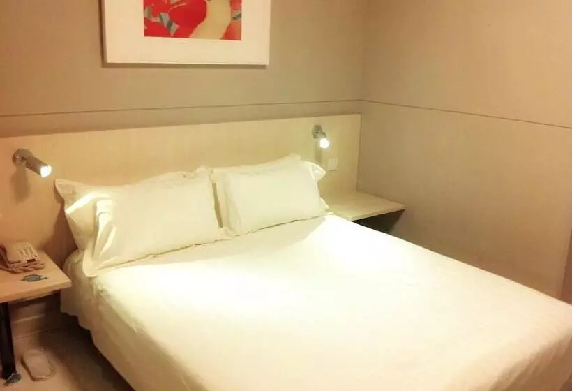 ホテル Jinjiang Inn Sanya Goldment Jiefang Road