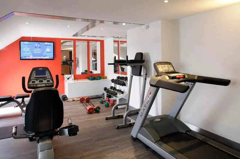 酒店 Logis Hôtel L Orée De Chartres Barjouville