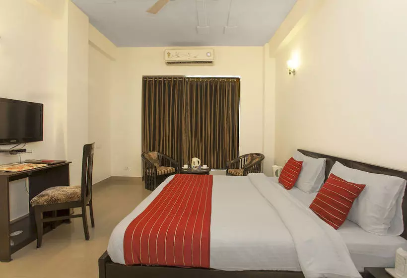 ホテル O Golf Stays Near Aravali Biodiversity Park