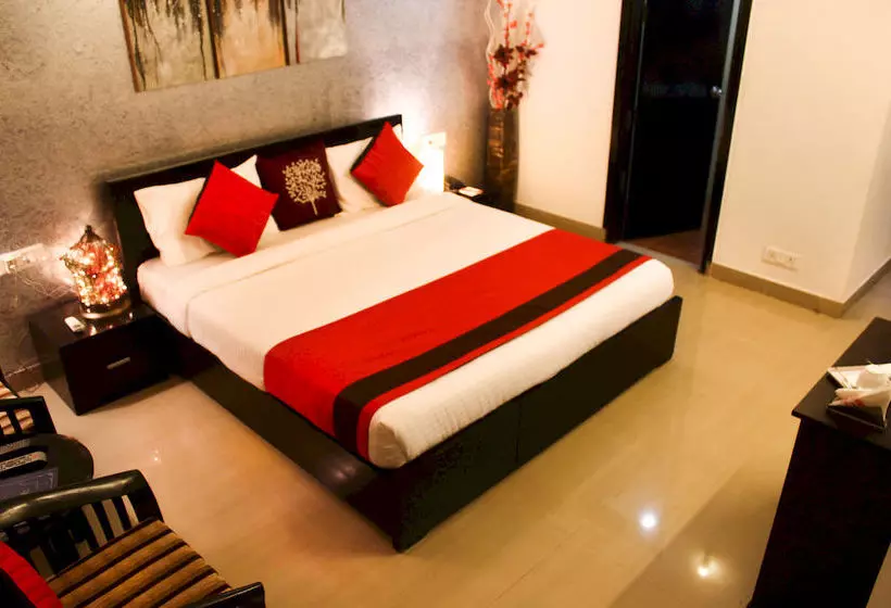 ホテル O Golf Stays Near Aravali Biodiversity Park