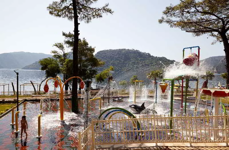 Hotel Orka Lotus Beach