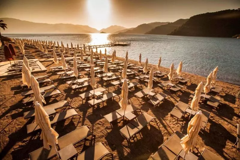 Hotel Orka Lotus Beach