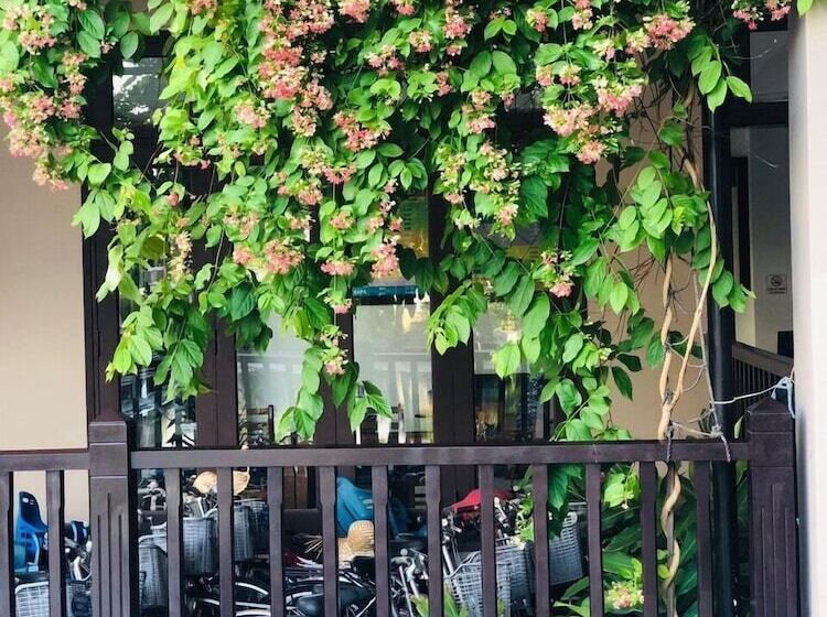 هتل Sunshine  Hoi An