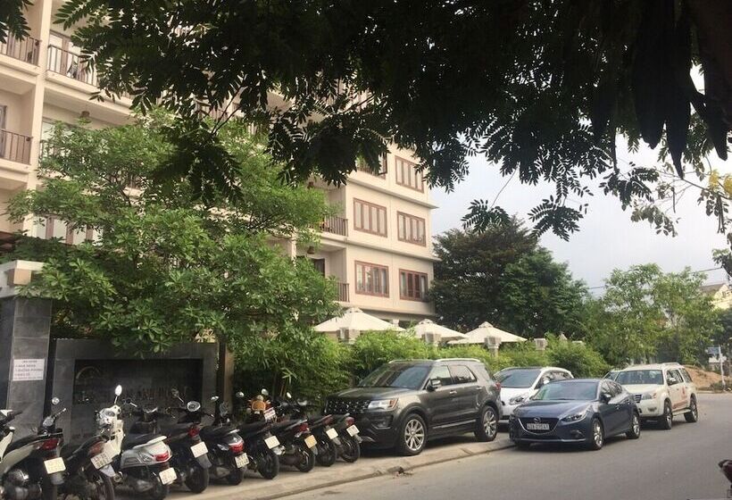 هتل Sunshine  Hoi An