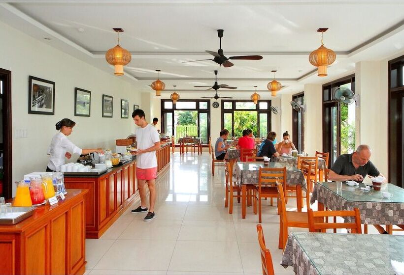 هتل Sunshine  Hoi An