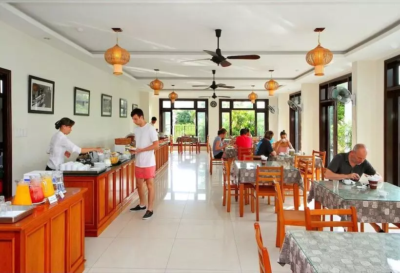 هتل Sunshine  Hoi An