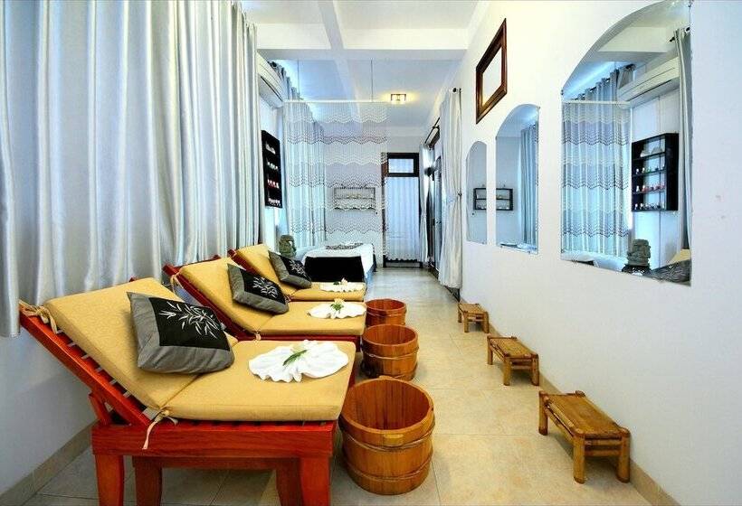 هتل Sunshine  Hoi An