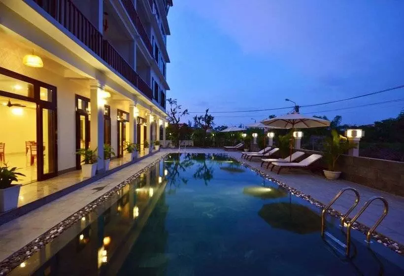 هتل Sunshine  Hoi An