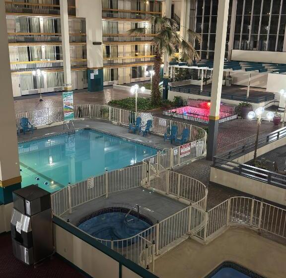 The Lodge Hotel And Banquets