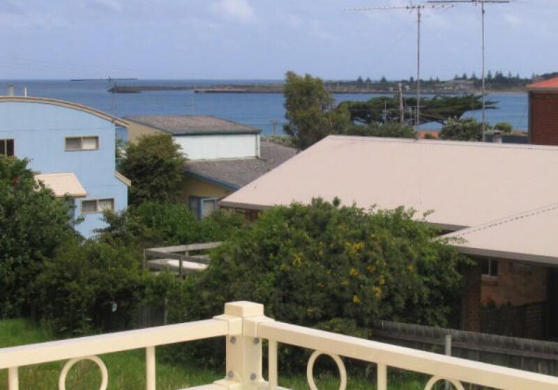 פנסיון Angela S Beach Stays