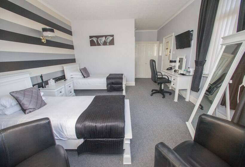 Пансион Tower House Executive Guest House