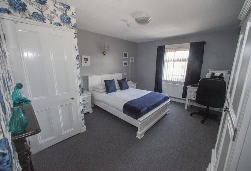 Пансион Tower House Executive Guest House