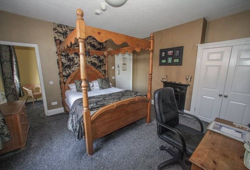 Пансион Tower House Executive Guest House