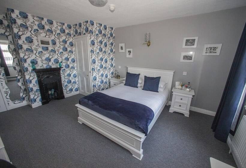 Пансион Tower House Executive Guest House