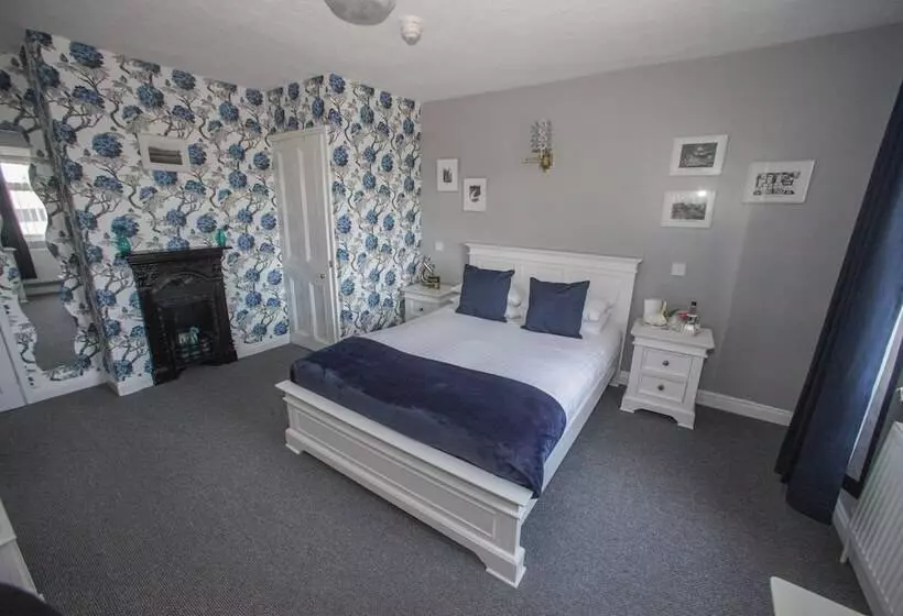 Пансион Tower House Executive Guest House