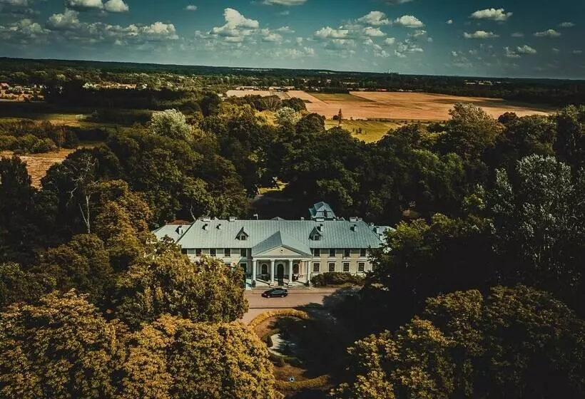 Hotelli Rytwiany Pałac